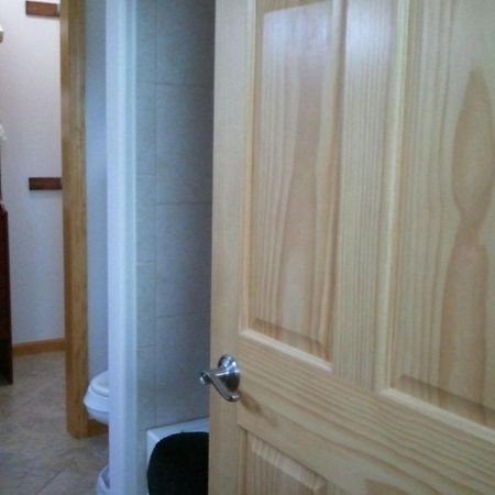 Glacier Creek Lodging ซูเวิร์ด ห้อง รูปภาพ