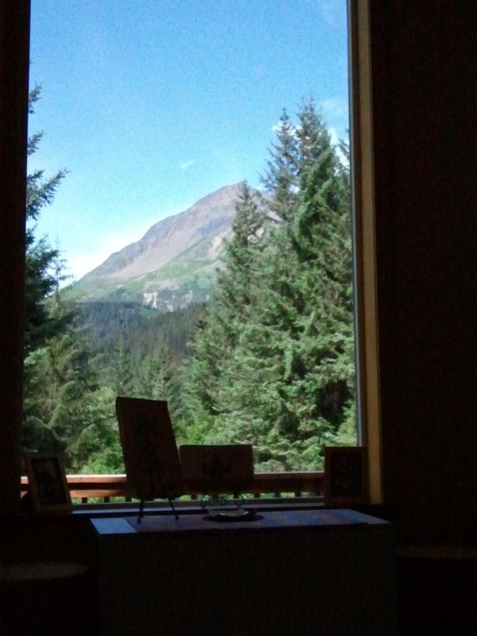 Glacier Creek Lodging ซูเวิร์ด ภายนอก รูปภาพ